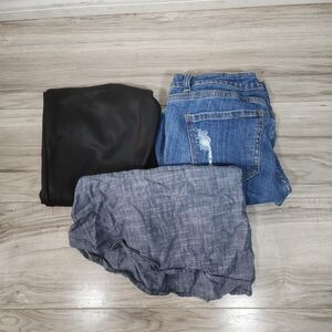 Women's Shorts & SkirtsSize L Lot of 3